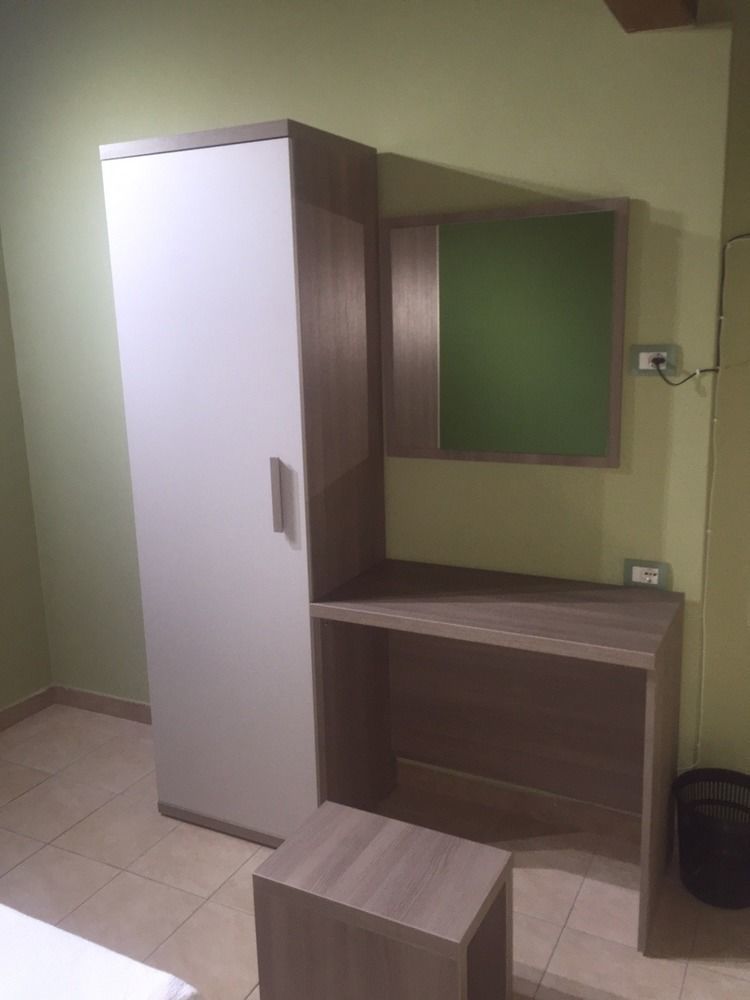 Mrhostel Milano Bagian luar foto